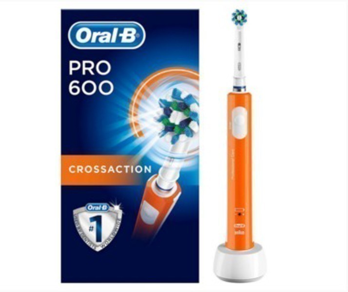 Cepillo dental PRO600 CROSS ACTION Naranja Oral-B